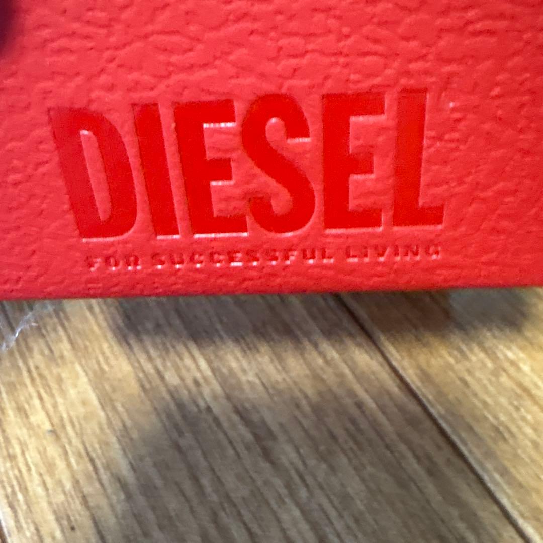 ディーゼルネックレス