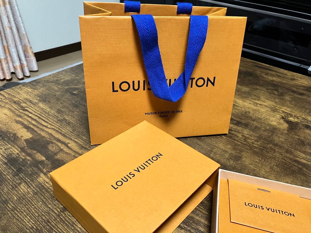 Louis Vuitton ピンク ケース