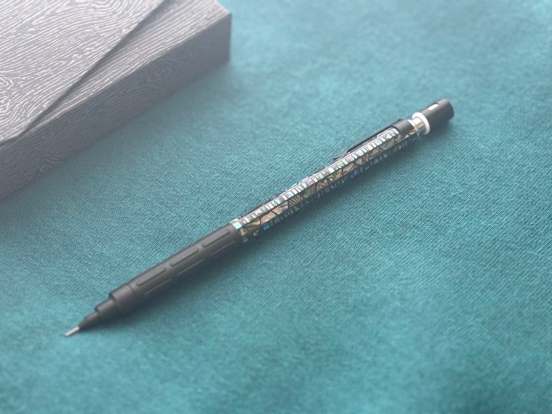 ぺんてる　グラフ1000 螺鈿カスタム