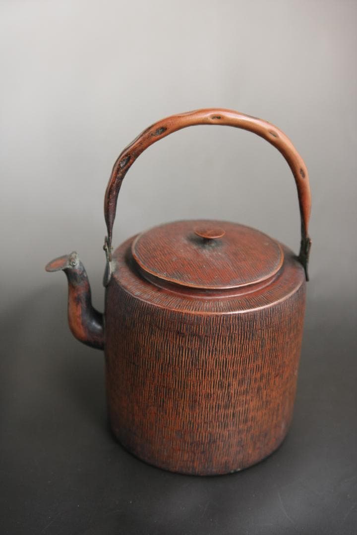 希少　槌目加工、打ち出し紋様入り銅製ヤカン　茶道　薬缶　やかん