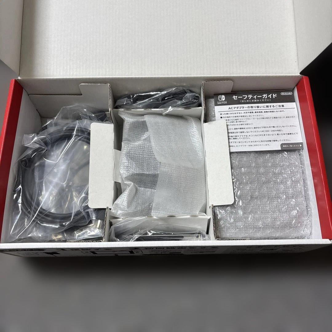 Nintendo Switch 本体 ブラック 専用ケース付