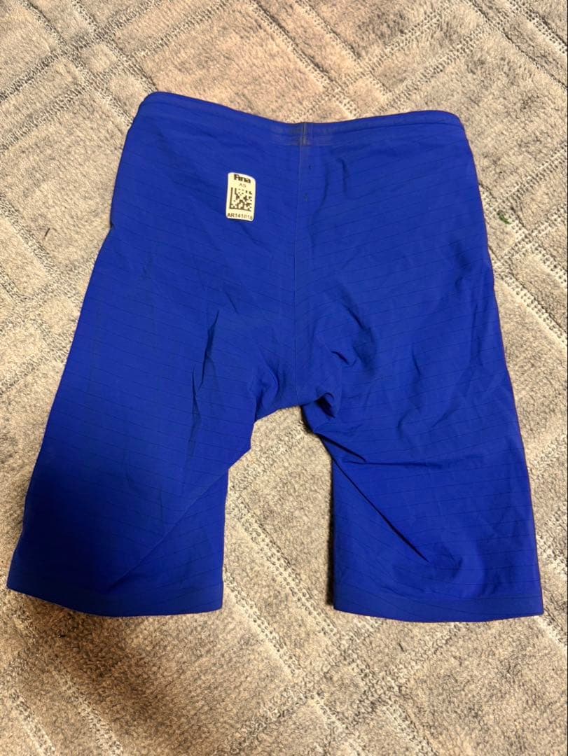 人気　アリーナカーボンエアー2 サイズS ブルー