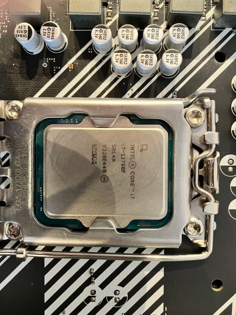 インテル Core i7-12700F bulk 負荷テスト済み