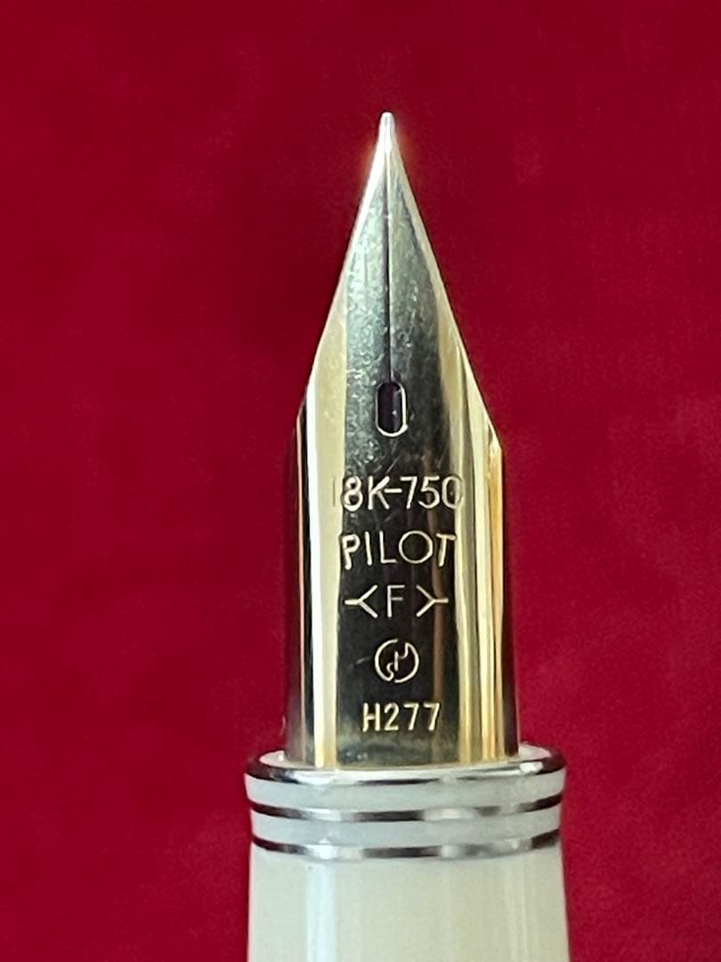 ⚪︎新品未使用　パイロット　レディ　18K　F　1977年製造　美品