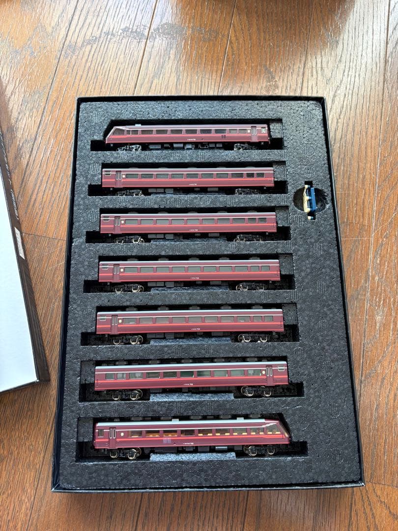 J*l様 【未使用】TOMIX サロンエクスプレス東京 ファイナルセット