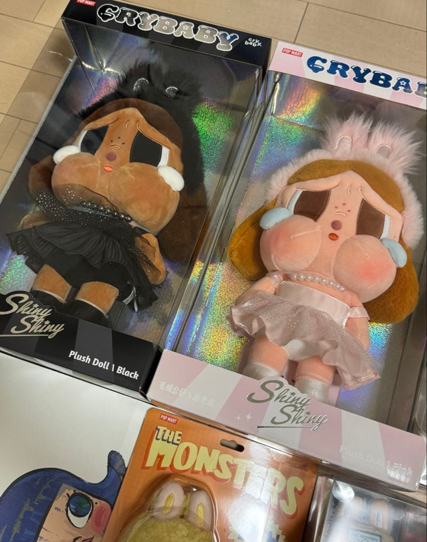 XG スカルパンダ　Labubu Cry Baby popmart