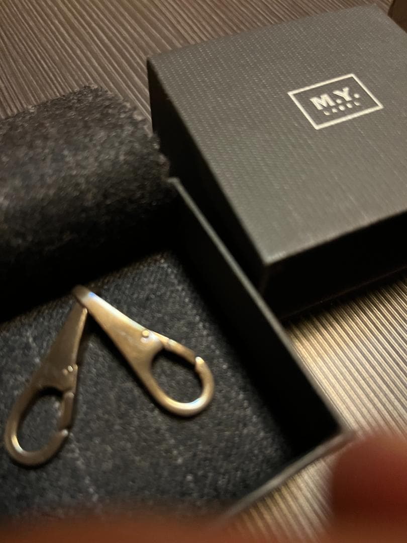 M.Y. シルバーキーホルダー