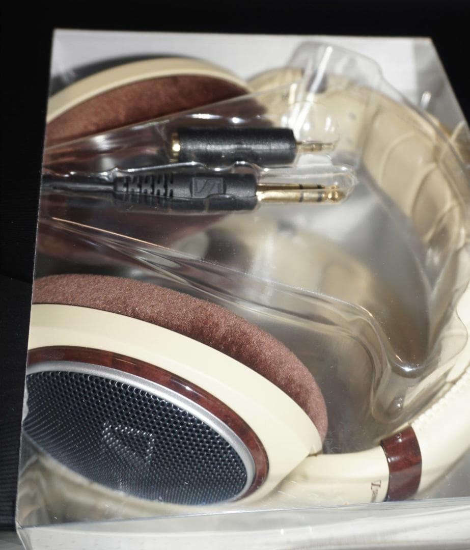 美品　ゼンハイザー HD598