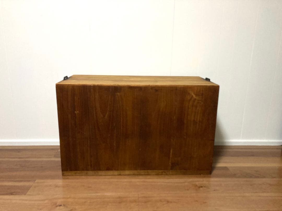 【メンテ済】アンティークの収納棚　サイドボード　ローボード　総桐　引出し3杯