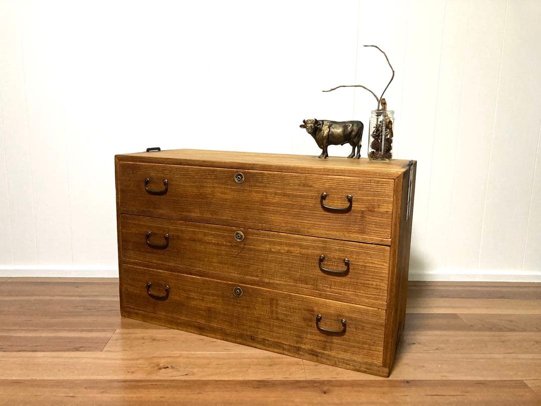 【メンテ済】アンティークの収納棚　サイドボード　ローボード　総桐　引出し3杯