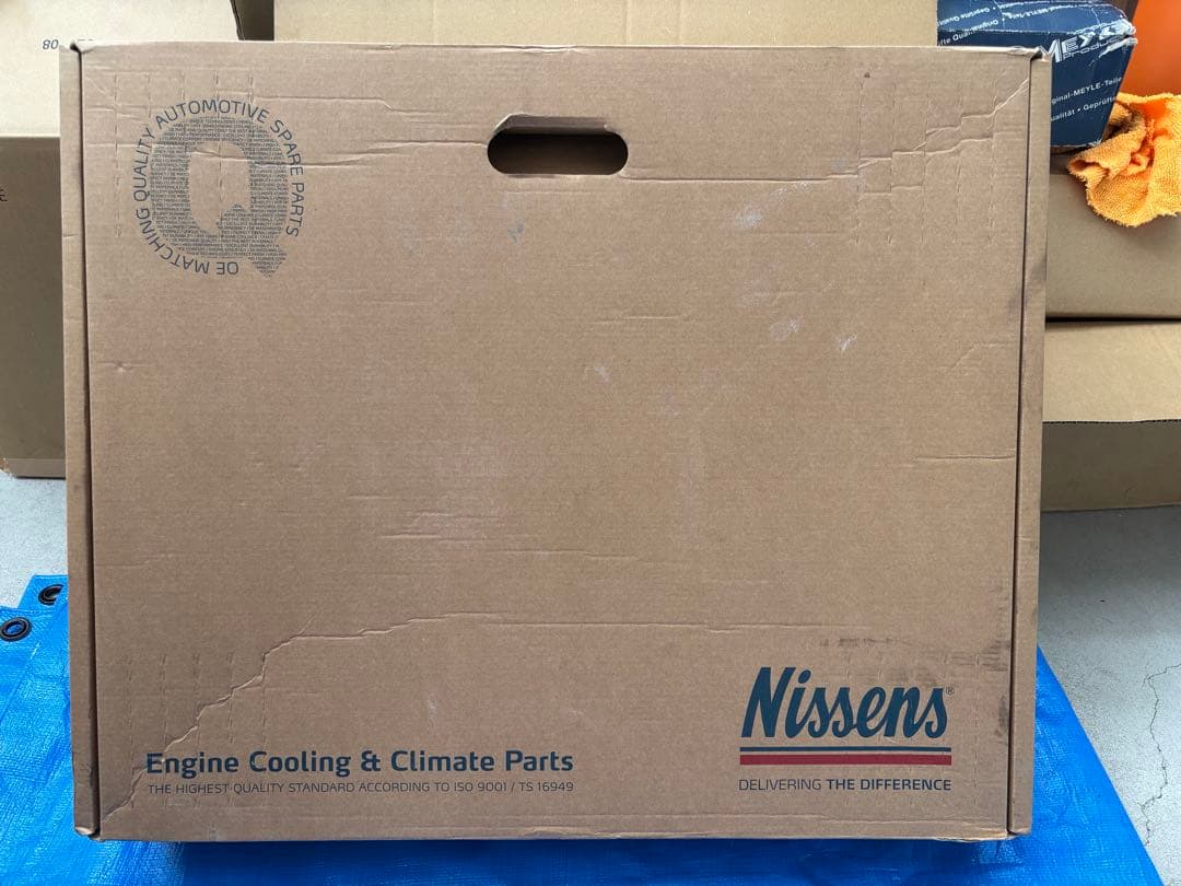 VOLVO ボルボ 240 ・ 740 ラジエター Nissens ニッセンズ製