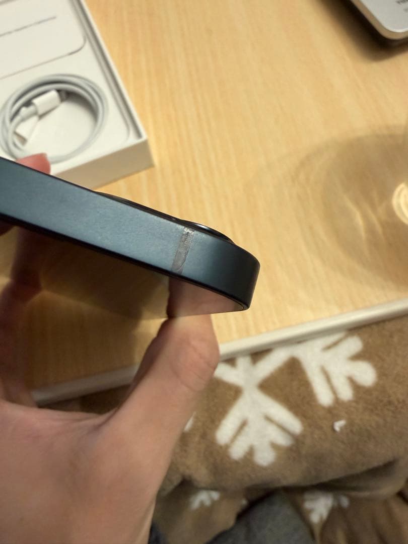 Apple iPhone 13 ミッドナイト 本体 充電ケーブル付き