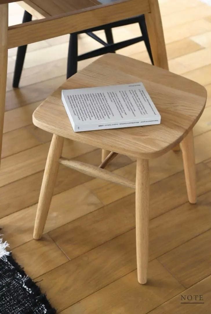 モモナチュラル スツール ③