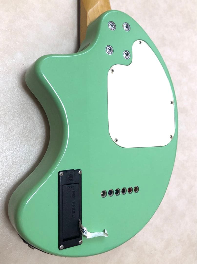 【超美品】ZO-3 ミントグリーン アンプ内蔵ミニギター 専用ケース付き！！