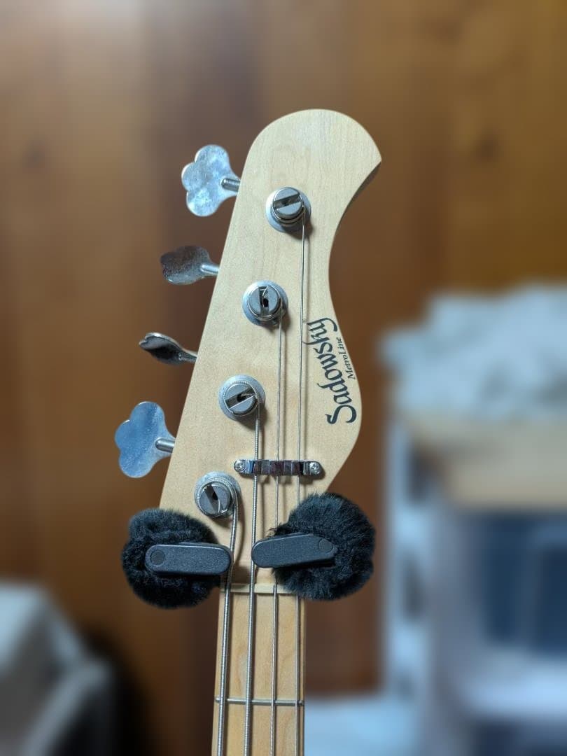 ベース Sadowsky Metroline MV4