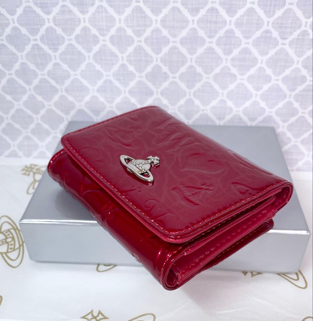 【内側に素敵な柄つき‎✨️】Vivienne Westwood 3折財布 エナメル