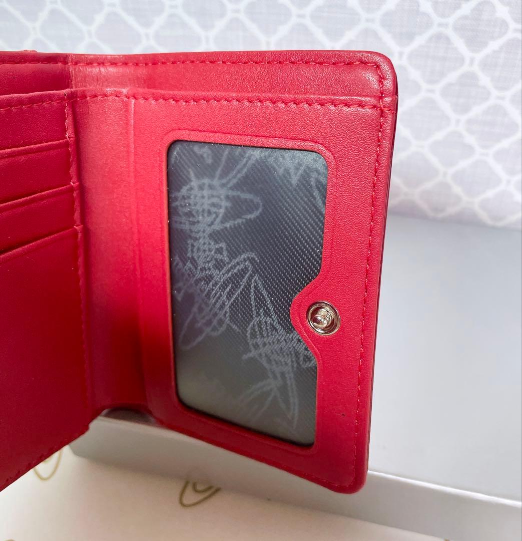【内側に素敵な柄つき‎✨️】Vivienne Westwood 3折財布 エナメル