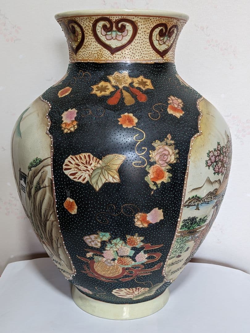 ♦ 美人花車上杉武田川中島決戦図 壷 薩摩 九谷焼 置物飾り 古美術骨董品