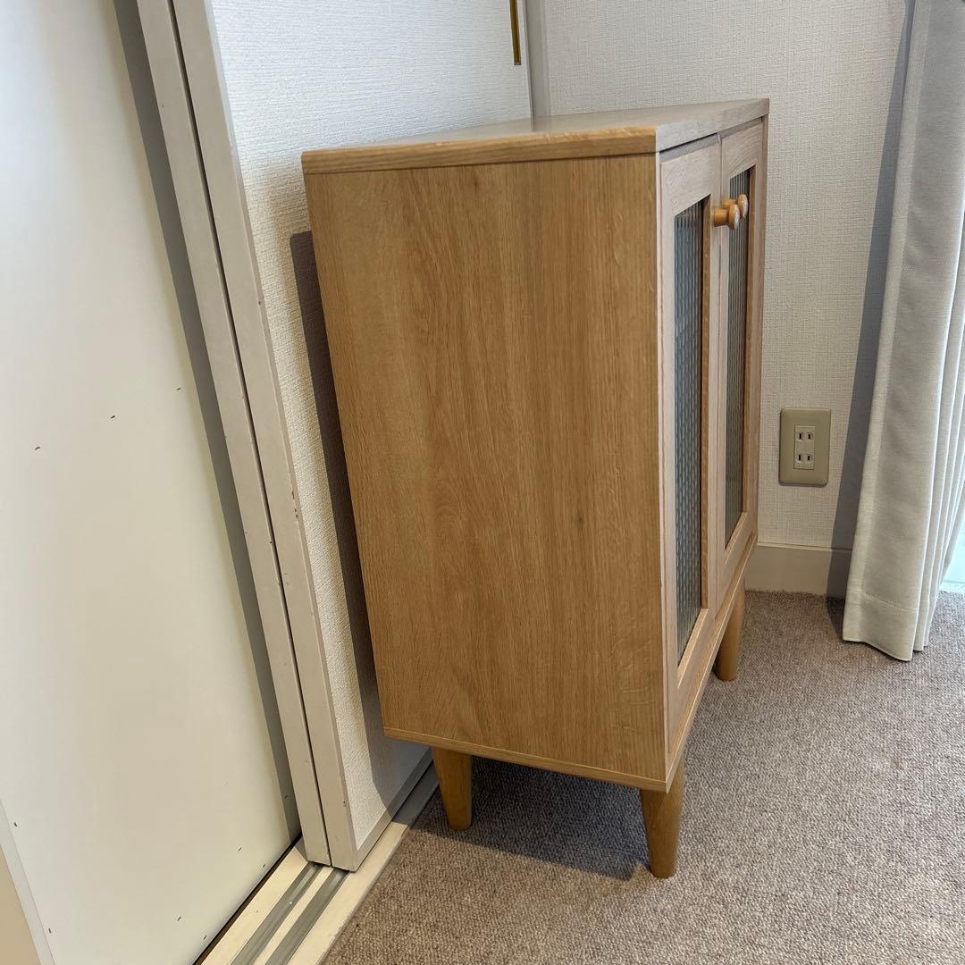 ナチュラルウッド ガラス扉キャビネット　スリム　コンパクト