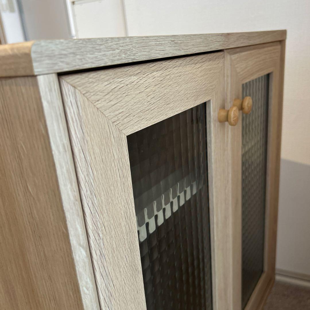 ナチュラルウッド ガラス扉キャビネット　スリム　コンパクト