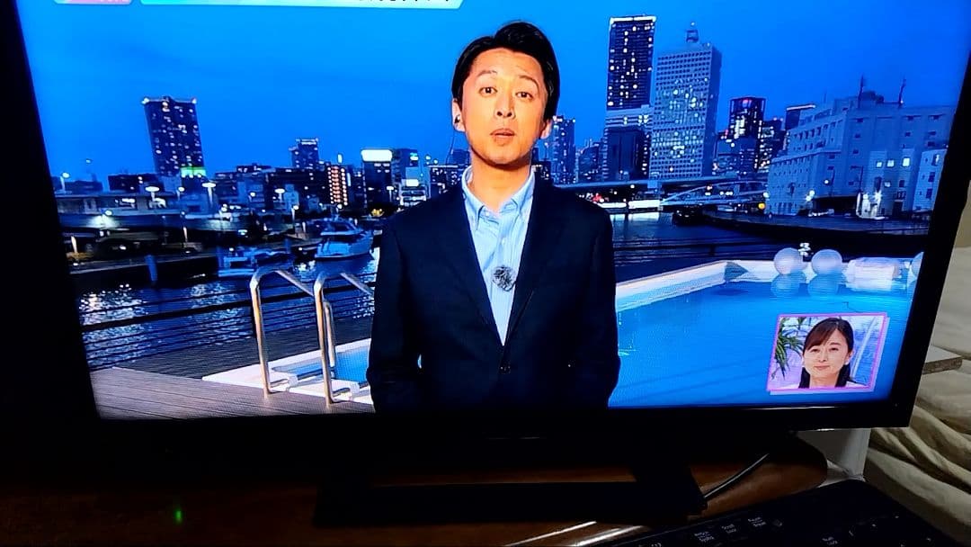 TOSHIBA 24S22液晶テレビ 2019年製　結構美品です。