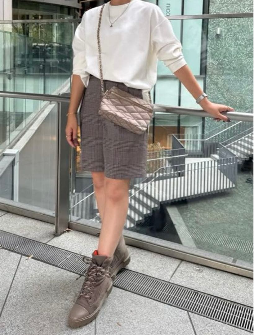 soleil ソレイル　トープイエロー チェーンバッグ　バニティ　財布つき