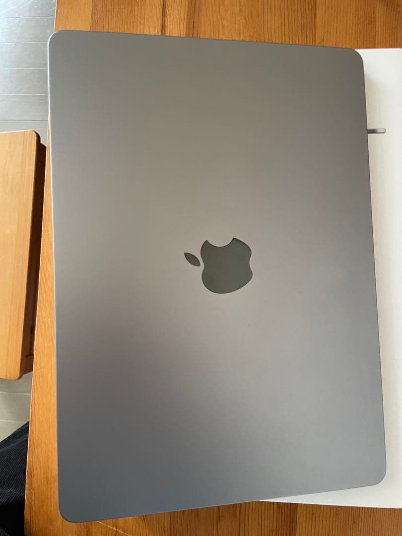 美品 MacBook Air 13.6 M2 2022 8GB 256GB