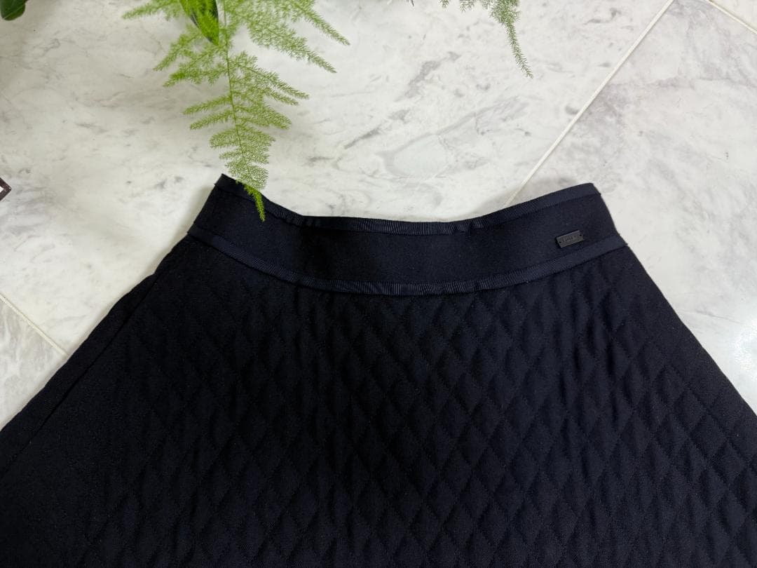 極美品★FOXEY/フォクシーフレアマトラッセ 40 ウール Aライン 別冊掲載