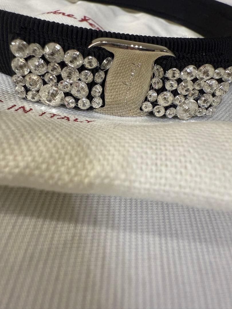 Salvatore Ferragamo 黒キラキラヘアカチューシャ