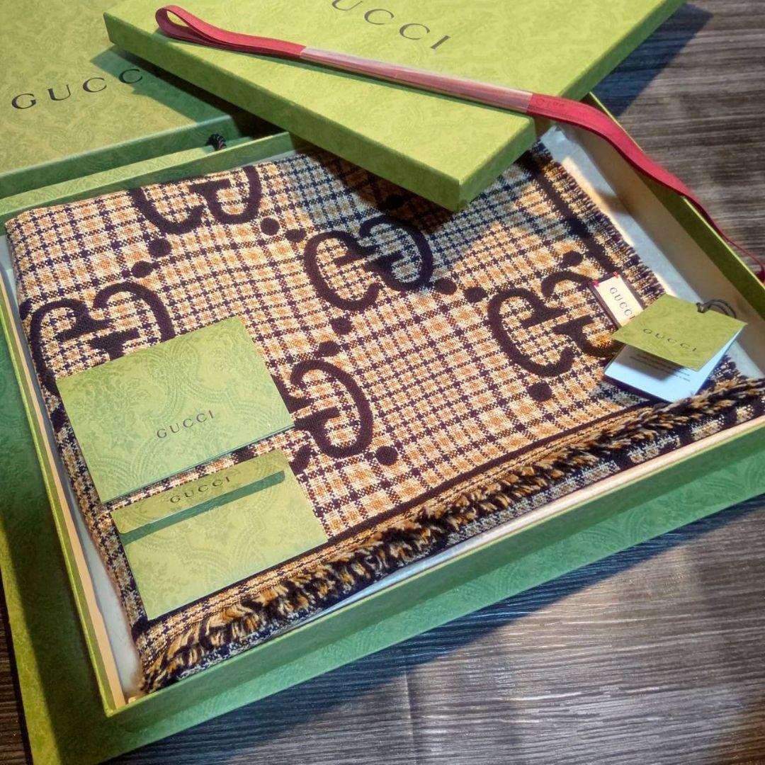 ❤新品箱袋付き❤最高級ウール❤GUCCI ジャカード マフラー❤黒&ブラウン❤