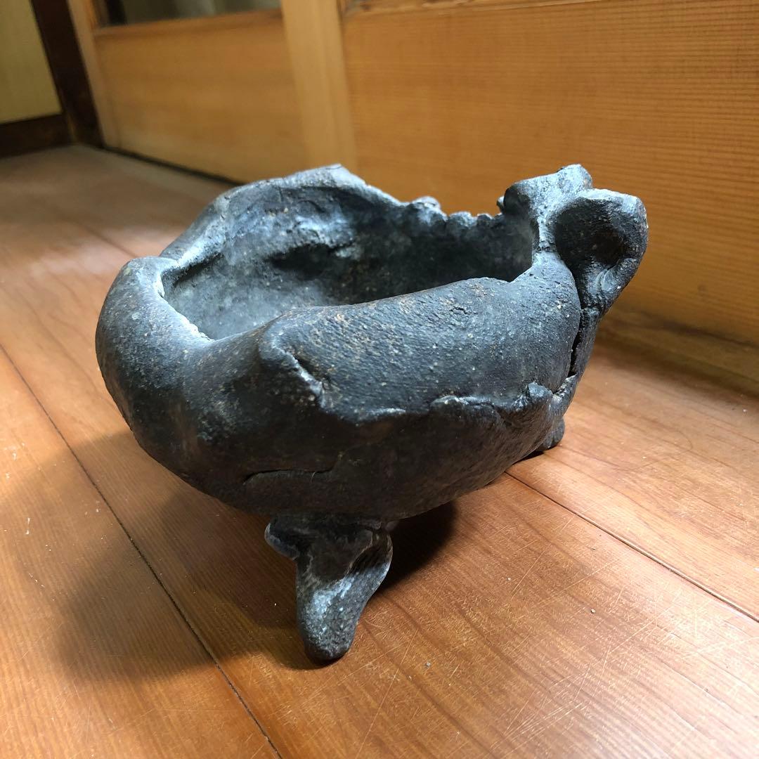 盆栽鉢 芸術的黒色陶器3本足 日本伝統工芸