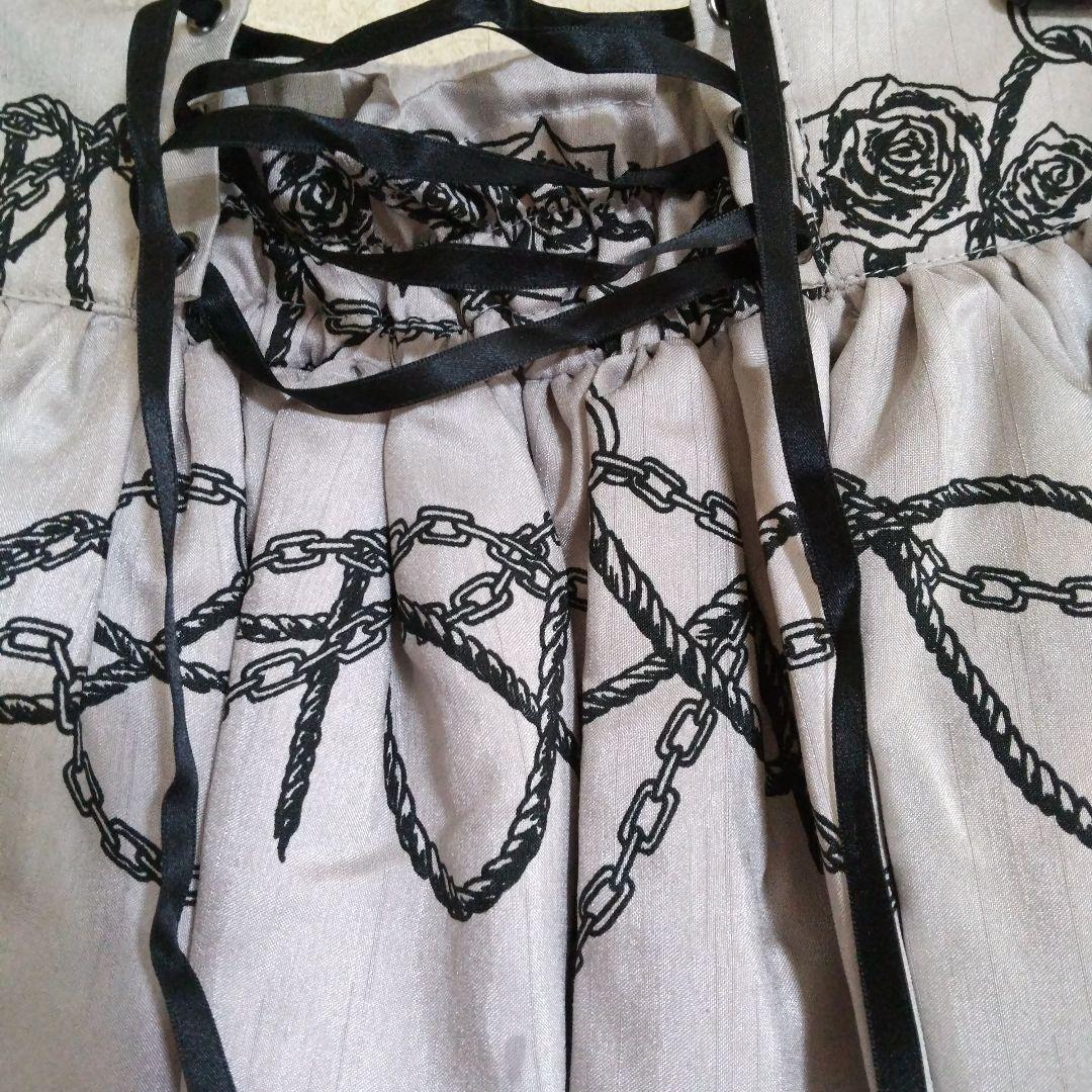 Alice and the Piratesフレアスカート 花と鎖プリント