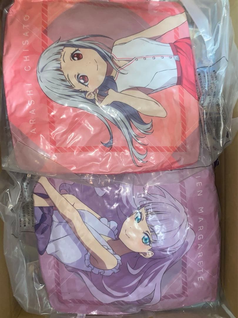 アニメグッズ ノンジャンル大量 缶バッジなど まとめ売り 140サイズ