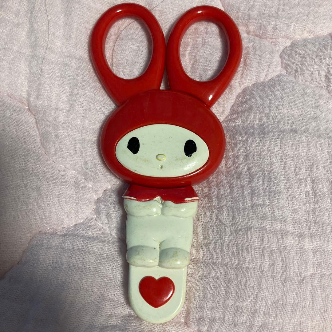 マイメロディ はさみ 赤と白