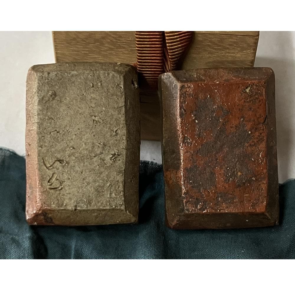 p036 古備前 香合 刻印 木箱入り 時代 茶道具