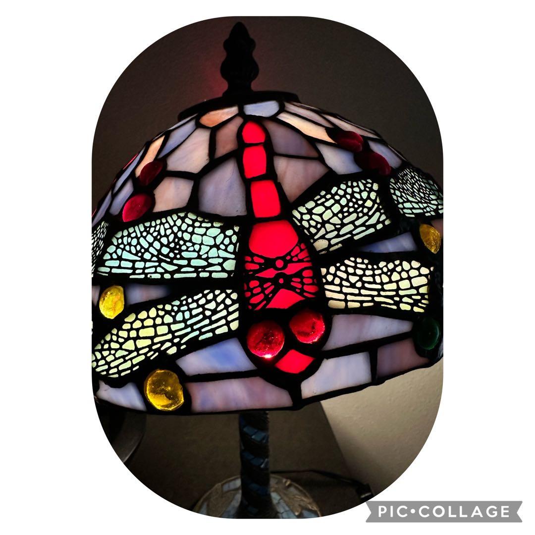 綺麗❣️ステンドグラス　卓上　ランプ　スタンド　トンボ　アンティーク