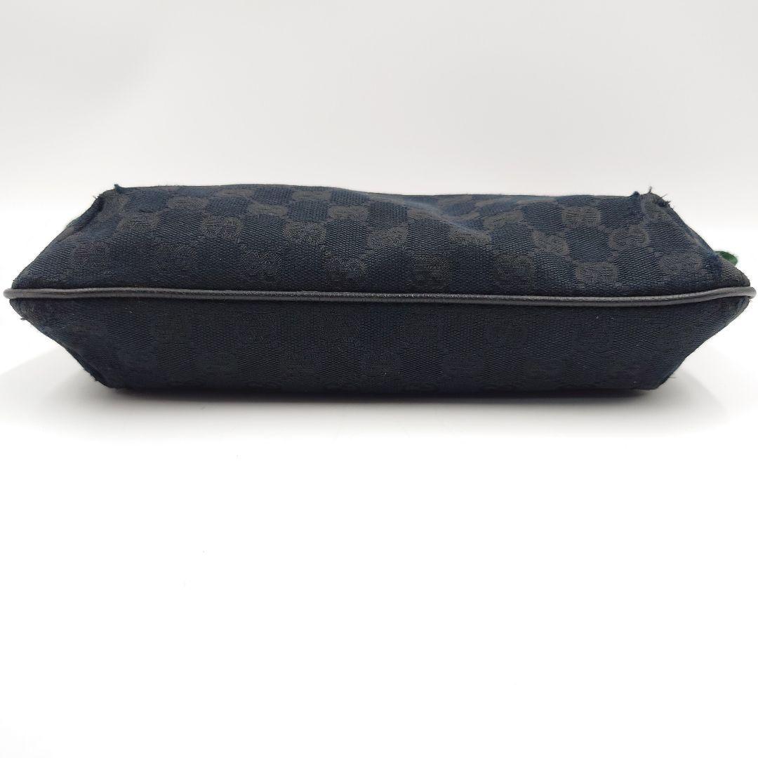 GUCCI ショルダーバッグ 斜め掛け GGキャンバス シェリーライン グッチ