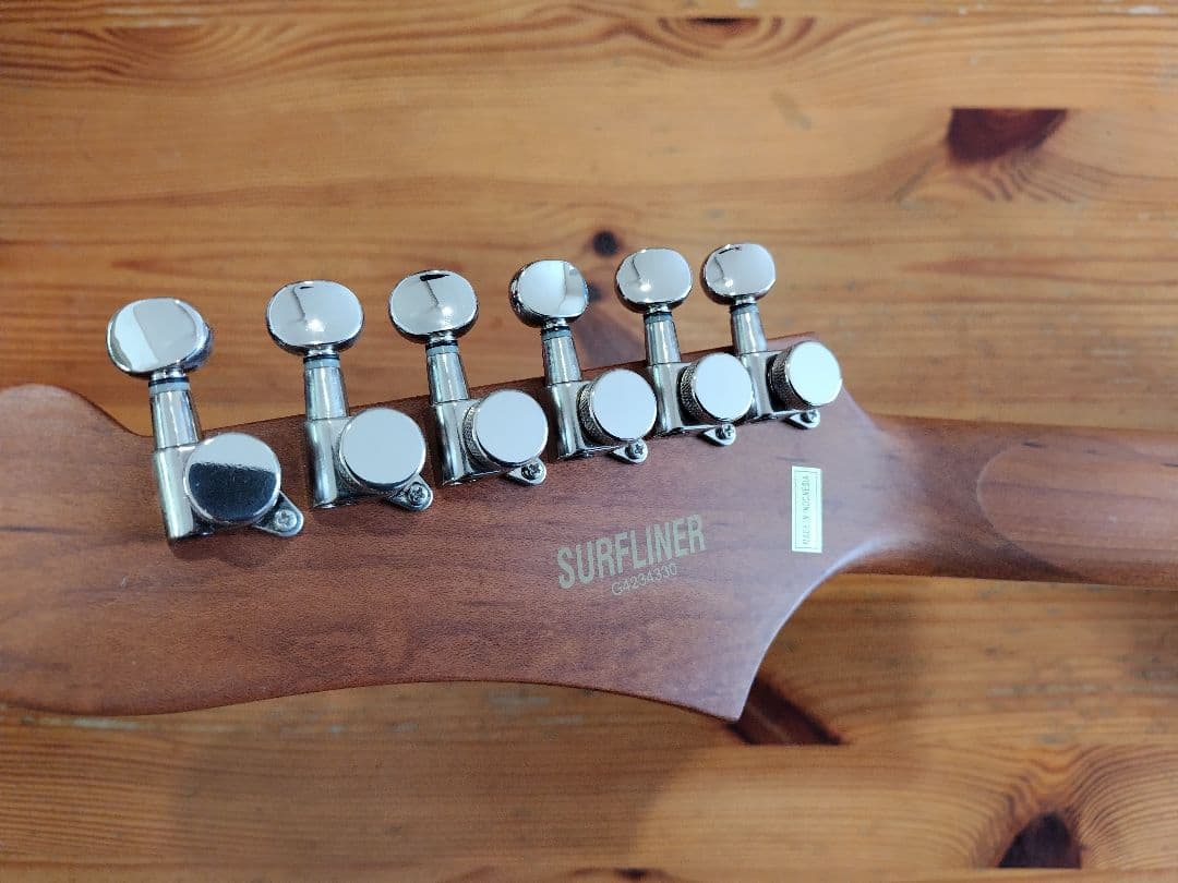 ギター GUILD SURFLINER DELUXE