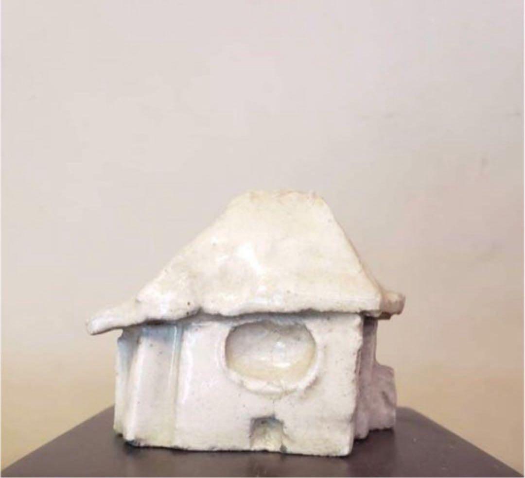 雪景色色くず屋 陶器製小屋　添配 山野草飾りの添　高さ6センチ