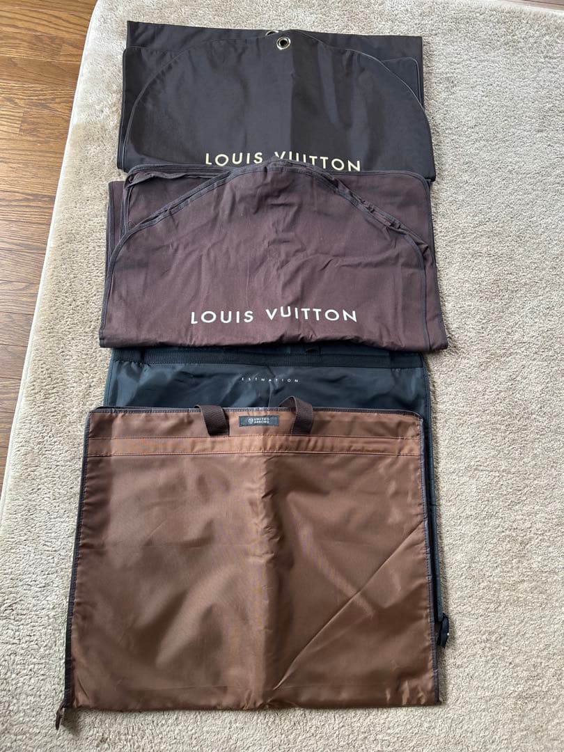 LOUIS VUITTON などガーメントバッグ 4点セット
