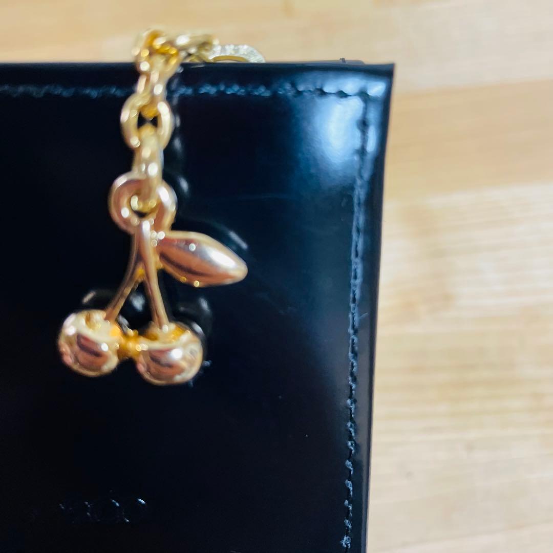 新品未使用品✨ フルッティディボスコ 二つ折り財布 コンパクト ブラック