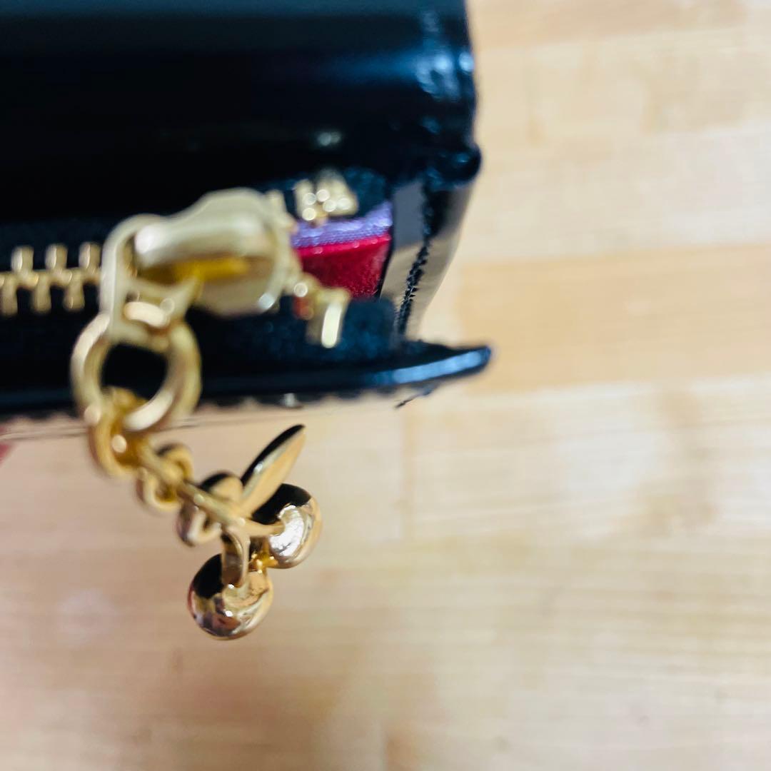 新品未使用品✨ フルッティディボスコ 二つ折り財布 コンパクト ブラック