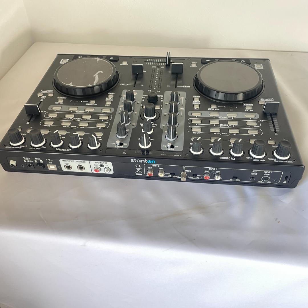 Stanton DJC.4 PCDJ コントローラー
