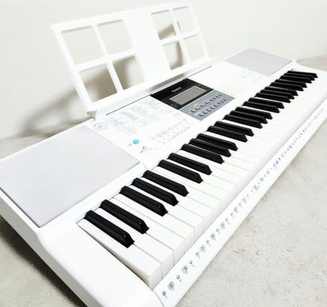 H　CASIO　カシオ　光ナビゲーションキーボード　LK-516　YK