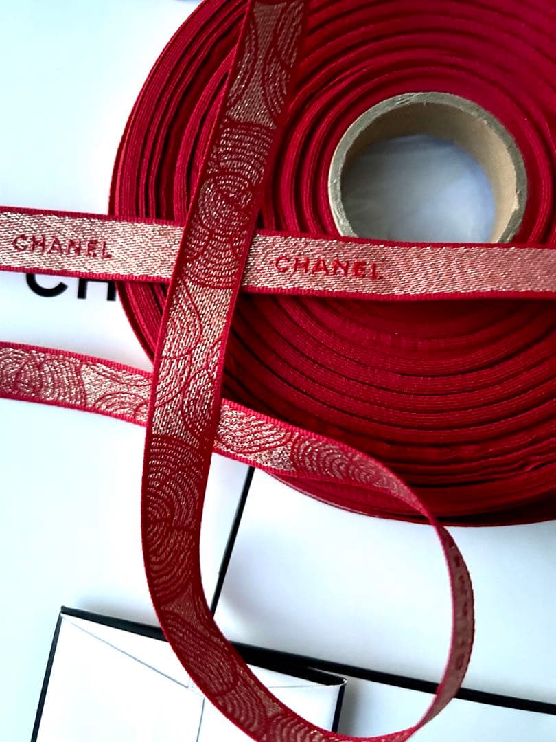 正規品　シャネル　2023年新年限定　ラッピングリボン　レッド　両面柄