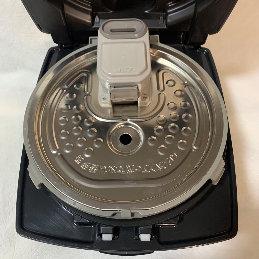 【2022年製】三菱電機IHジャー炊飯器　炭炊釜　5.5合　NJ-VVD10-B
