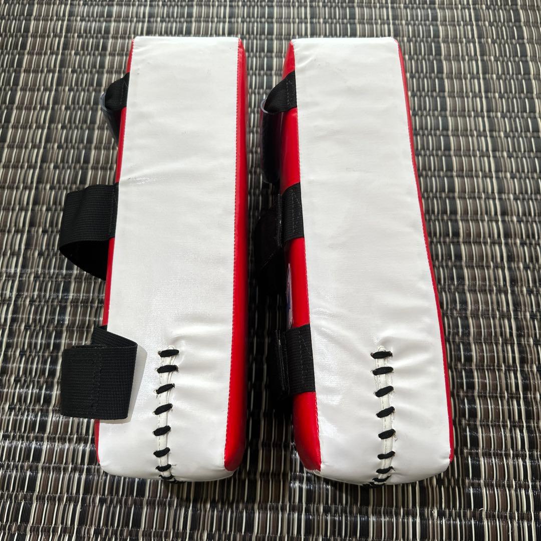 【美品】WINDY キックミット 赤/白 標準サイズ ウィンディ