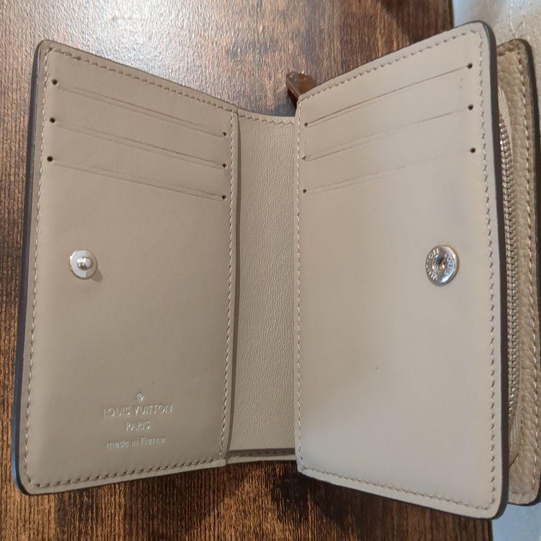 winahr！LOUIS VUITTON 二つ折り財布 グレージュ