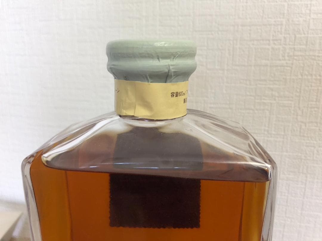 サントリー　ウイスキー インペリアル 未開封　クリスタルグラスの替え栓付き