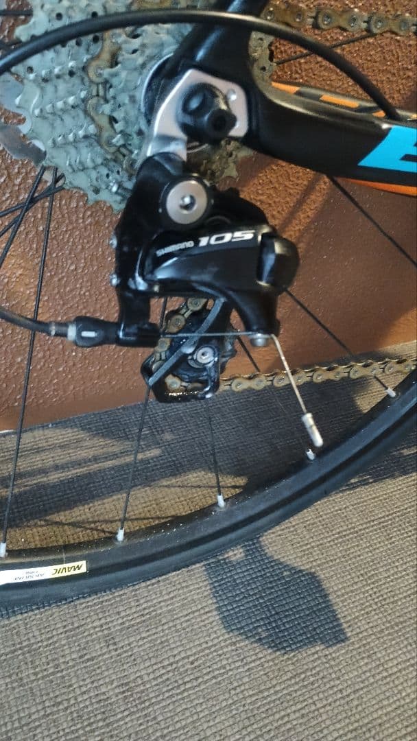 【美品】BH　クオーツQUARTZ　Disc　フルカーボン　105　油圧